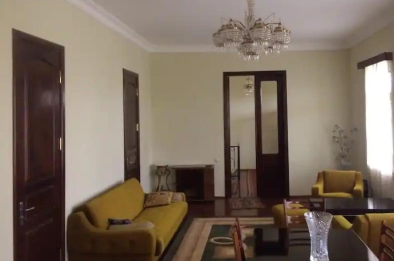 Kobuleti 4-Bedroom Apartment Exteriör bild