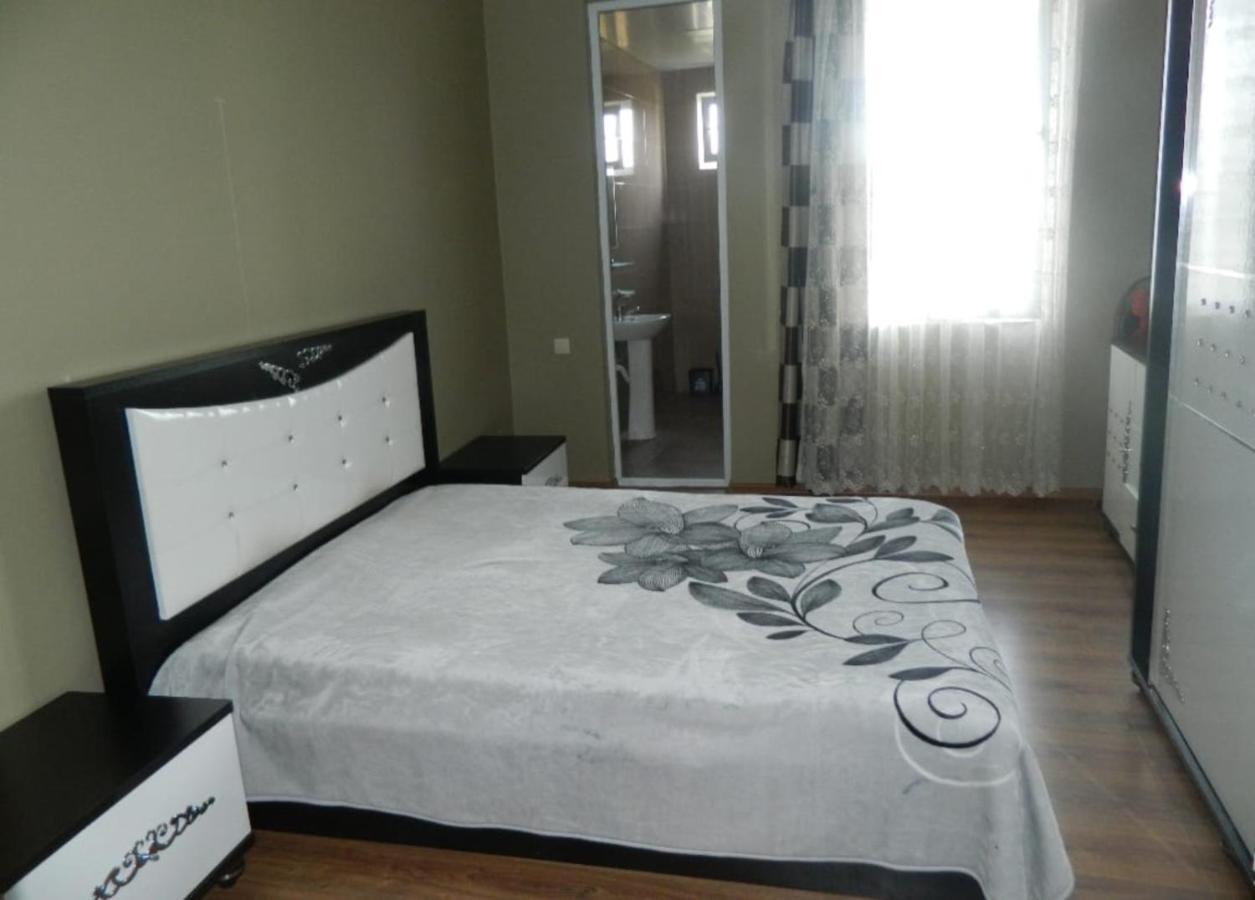 Kobuleti 4-Bedroom Apartment Exteriör bild